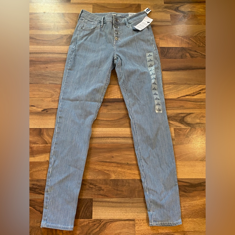 Old Navy women’s striped Rockstar skinny jeans